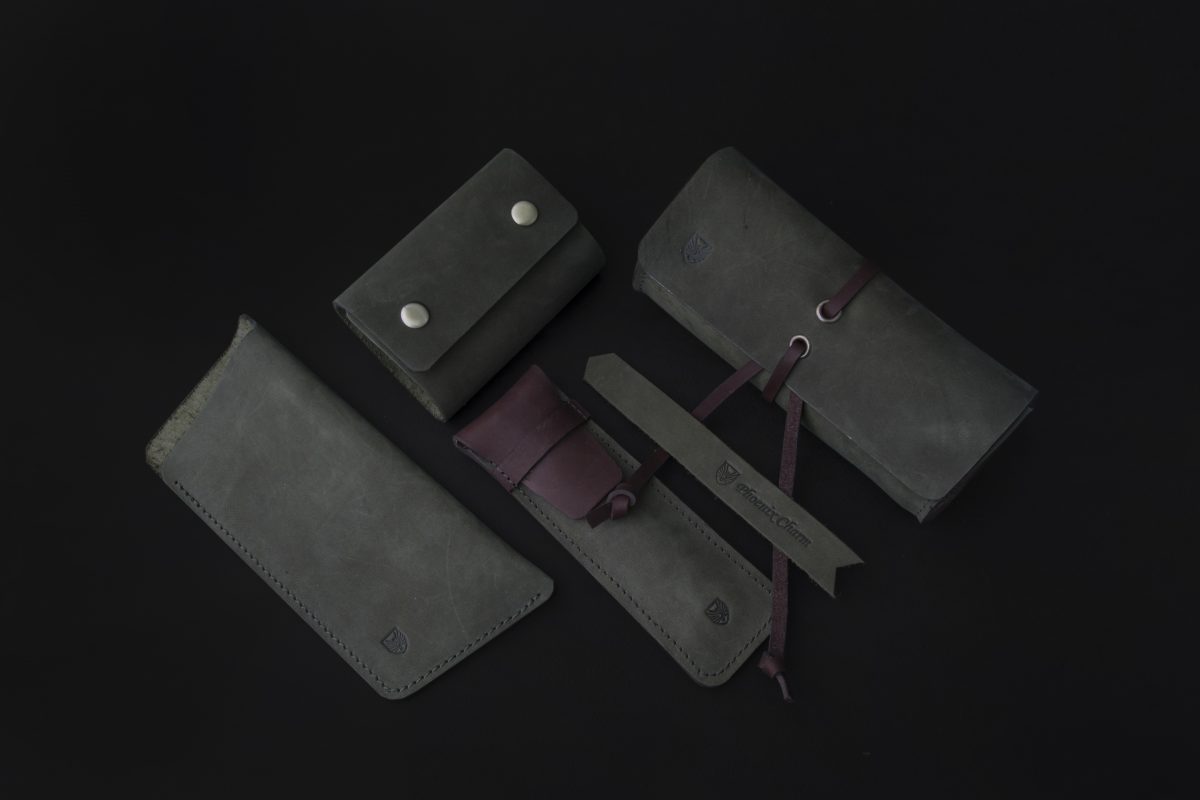 handmade-dark-green-premium-leather-collection-accessories